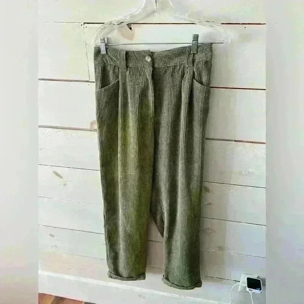 Luca +Grae sage green corduroy cuffed pants size large, NWT.